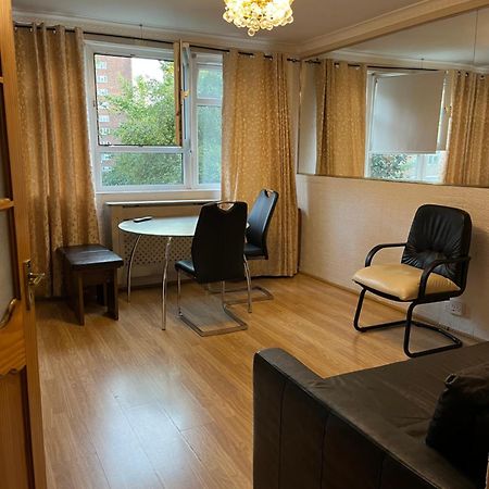 1 Bedroom Flat Close To City With Free Parking Arrangement ロンドン エクステリア 写真